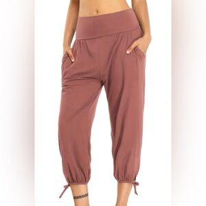 Dibaolong capri, Pink Boho Pants with accent ties.